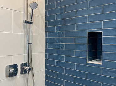 Shower cubical with decorative tiling